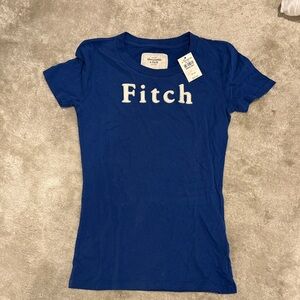 Abercrombie and Fitch  Women's Blue T-Shirt-size S NWT